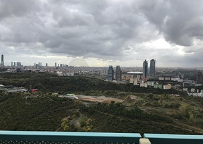 شقة غرفة وصالة ضمن مجمع سكني حديث في سارير / اسطنبول الاوربية 