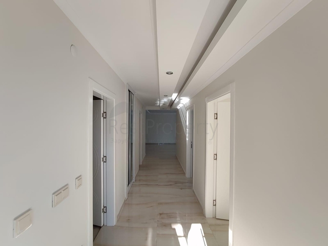 فيلا مع مسبح خاص في منطقة جيكجلي المركزية في الانيا 