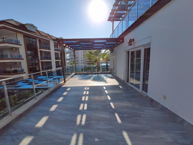 فيلا مع مسبح خاص في منطقة جيكجلي المركزية في الانيا 