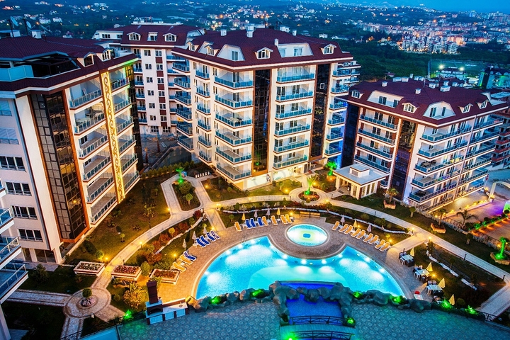 فيلا مع مسبح خاص في منطقة جيكجلي المركزية في الانيا 