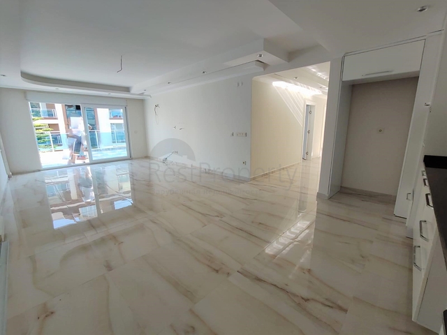 فيلا مع مسبح خاص في منطقة جيكجلي المركزية في الانيا 