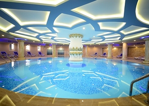 فيلا مع مسبح خاص في منطقة جيكجلي المركزية في الانيا 