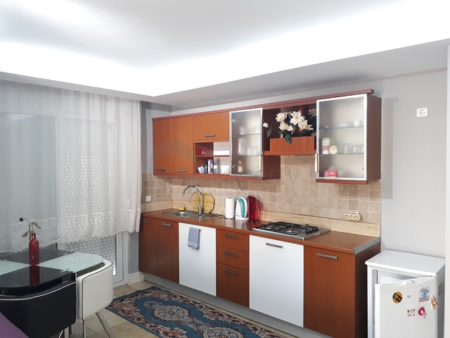 شقة غرفة وصالة مفروشة ضمن منطقة جيكجلي الهادئة والراقية في مركز الانيا 