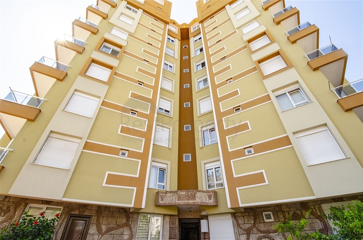 شقة بغرفة نوم واحدة مع مطبخ منفصل في كونيالتي اربسويو