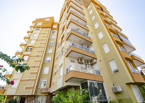 شقة بغرفة نوم واحدة مع مطبخ منفصل في كونيالتي اربسويو