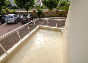 شقة بغرفة نوم واحدة مع مطبخ منفصل في كونيالتي اربسويو