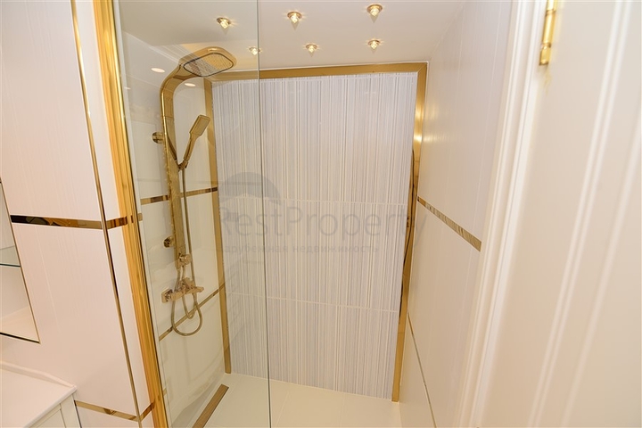 ضمن افخم مجمع سكني في الانيا - شقة غرفتين وصالة مفروشة - مركز الانيا 