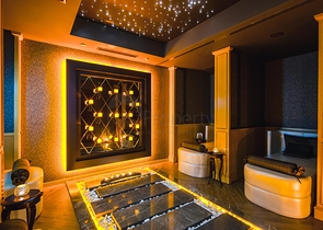 ضمن افخم مجمع سكني في الانيا - شقة غرفتين وصالة مفروشة - مركز الانيا 