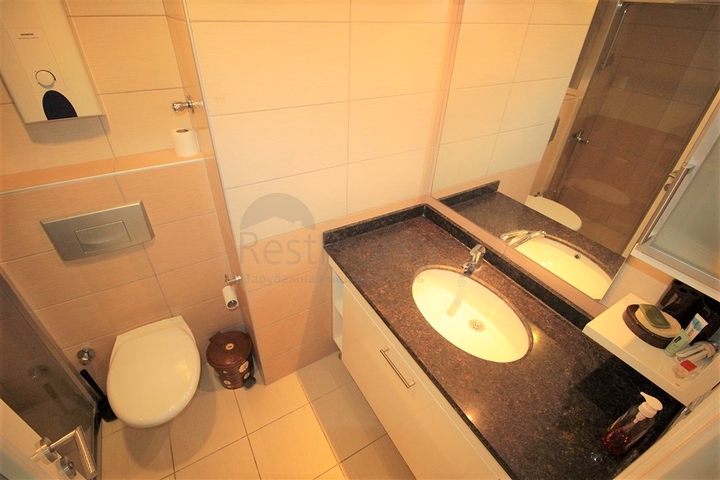 شقة غرفتين وصالة مفروشة ضمن مجمع سكني في جيكجلي / الانيا 