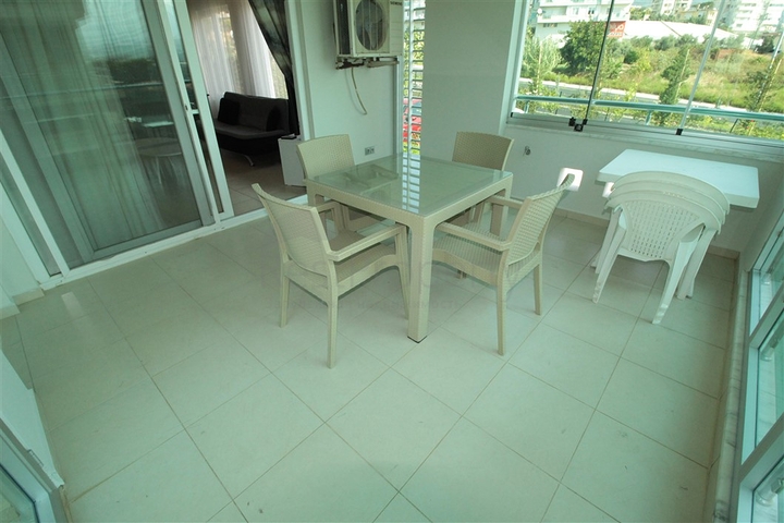 شقة غرفتين وصالة مفروشة ضمن مجمع سكني في جيكجلي / الانيا 