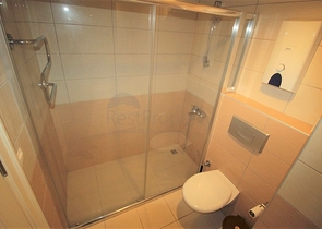 شقة غرفتين وصالة مفروشة ضمن مجمع سكني في جيكجلي / الانيا 