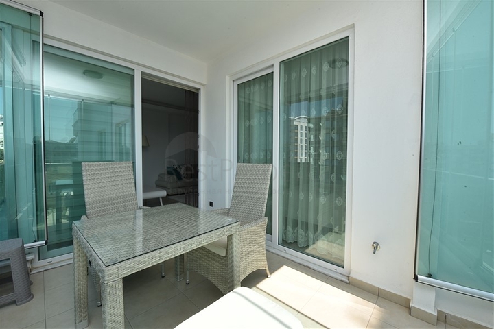 شقة غرفة وصالة مفروشة في مجمع حمس نجوم ضمن منطقة توسمور / الانيا 