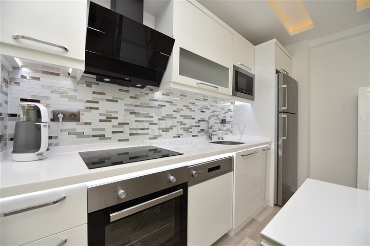 شقة غرفة وصالة مفروشة في مجمع حمس نجوم ضمن منطقة توسمور / الانيا 