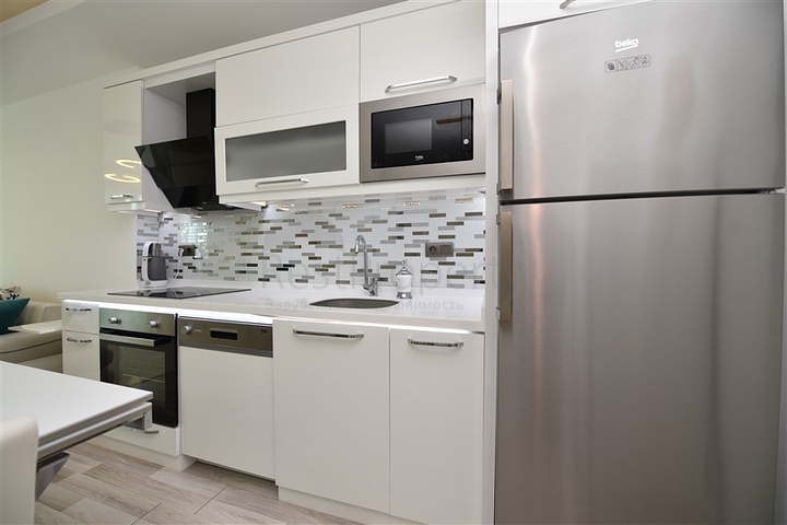 شقة غرفة وصالة مفروشة في مجمع حمس نجوم ضمن منطقة توسمور / الانيا 