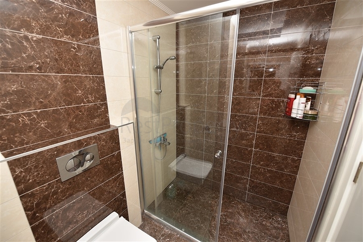 شقة غرفة وصالة مفروشة في مجمع حمس نجوم ضمن منطقة توسمور / الانيا 