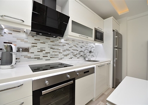 شقة غرفة وصالة مفروشة في مجمع حمس نجوم ضمن منطقة توسمور / الانيا 