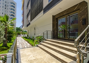 شقة 2+1 في مجمع جديد بالقرب من قناة المارينا البواتشاي في ليمان