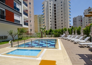 شقة 2+1 في مجمع جديد بالقرب من قناة المارينا البواتشاي في ليمان