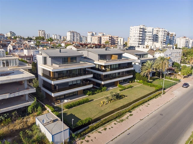 مشروع النخبة على الساحل الأول في منطقة لارا أنطاليا