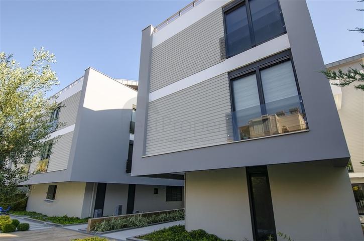 مشروع النخبة على الساحل الأول في منطقة لارا أنطاليا