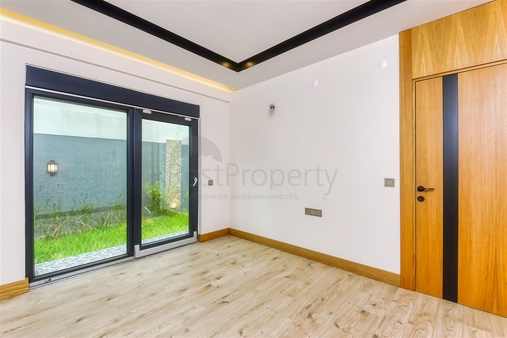 و1 + 4 الشقق في Arapsuya كونيالتي 500 متر إلى البحر  