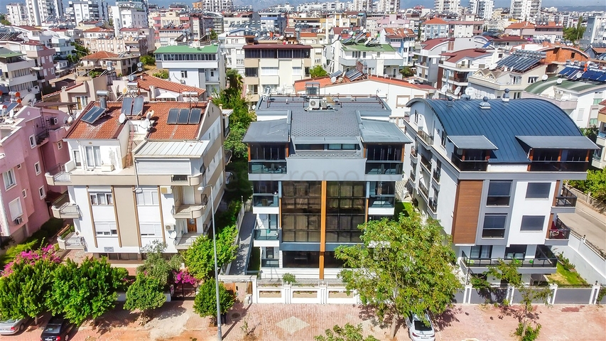 و1 + 4 الشقق في Arapsuya كونيالتي 500 متر إلى البحر  