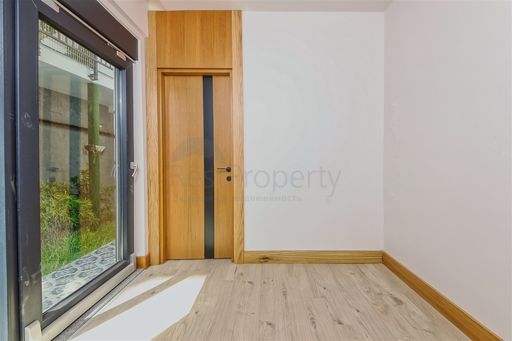 و1 + 4 الشقق في Arapsuya كونيالتي 500 متر إلى البحر  