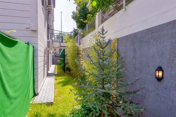 و1 + 4 الشقق في Arapsuya كونيالتي 500 متر إلى البحر  