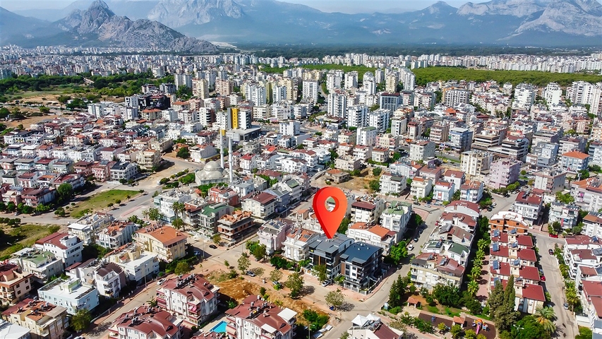 و1 + 4 الشقق في Arapsuya كونيالتي 500 متر إلى البحر  