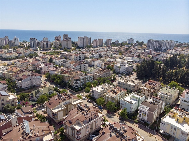 و1 + 4 الشقق في Arapsuya كونيالتي 500 متر إلى البحر  