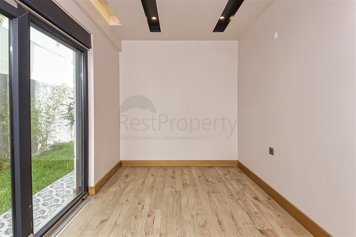 و1 + 4 الشقق في Arapsuya كونيالتي 500 متر إلى البحر  