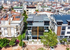 و1 + 4 الشقق في Arapsuya كونيالتي 500 متر إلى البحر  