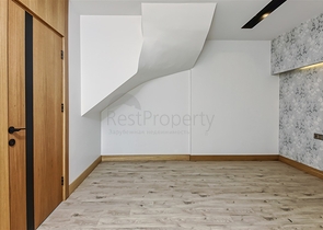 و1 + 4 الشقق في Arapsuya كونيالتي 500 متر إلى البحر  