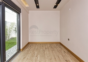 و1 + 4 الشقق في Arapsuya كونيالتي 500 متر إلى البحر  