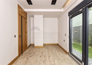 و1 + 4 الشقق في Arapsuya كونيالتي 500 متر إلى البحر  