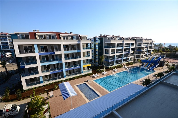 شقق ضمن مجمع يضم خدمات خمس نجوم في كاستل / الانيا 