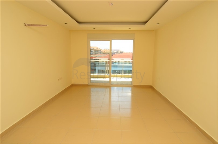 شقق ضمن مجمع يضم خدمات خمس نجوم في كاستل / الانيا 