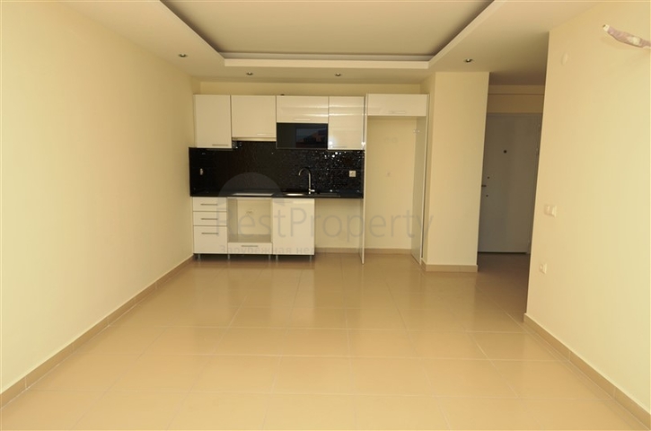 شقق ضمن مجمع يضم خدمات خمس نجوم في كاستل / الانيا 