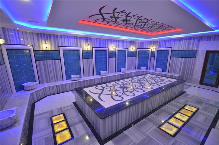 شقق ضمن مجمع يضم خدمات خمس نجوم في كاستل / الانيا 