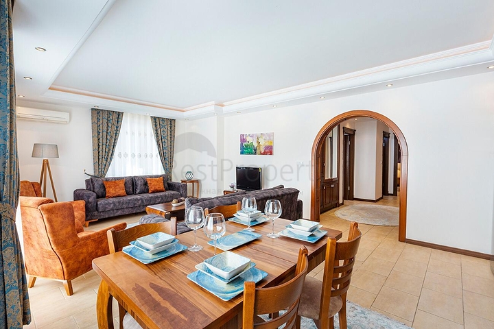 غرفتين وصالة باطلالة بانورامية على البحر في مهموتلار ، الانيا 