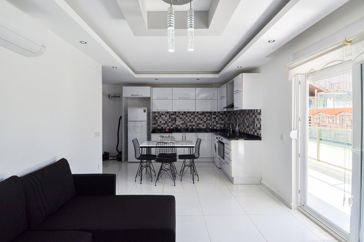 شقة غرفة وصالة مفروشة ضمن مجمع خمس نجوم في كاستل / الانيا 