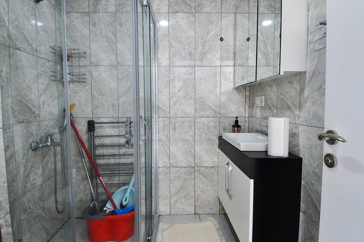 شقة غرفة وصالة مفروشة ضمن مجمع خمس نجوم في كاستل / الانيا 