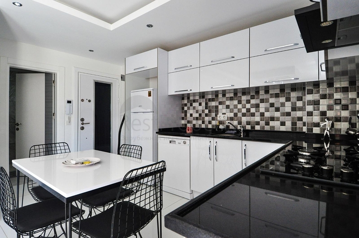 شقة غرفة وصالة مفروشة ضمن مجمع خمس نجوم في كاستل / الانيا 