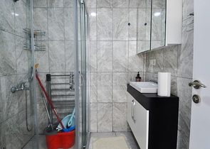 شقة غرفة وصالة مفروشة ضمن مجمع خمس نجوم في كاستل / الانيا 