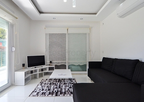 شقة غرفة وصالة مفروشة ضمن مجمع خمس نجوم في كاستل / الانيا 