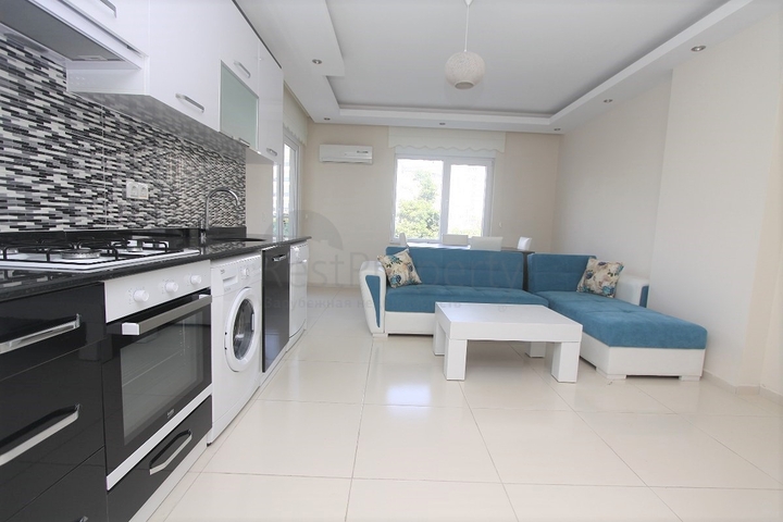 غرفة وصالة مفروشة ضمن مجمع سكني في توسمور / الانيا 