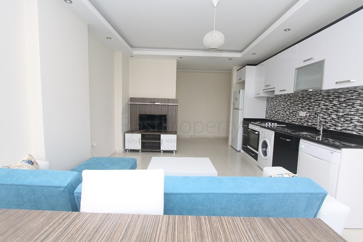 غرفة وصالة مفروشة ضمن مجمع سكني في توسمور / الانيا 