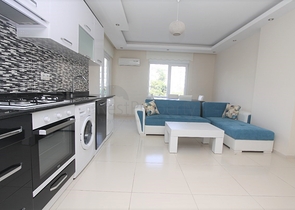 غرفة وصالة مفروشة ضمن مجمع سكني في توسمور / الانيا 