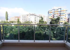 غرفة وصالة مفروشة ضمن مجمع سكني في توسمور / الانيا 