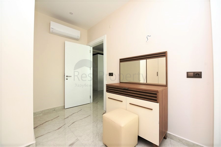 في مركز الانيا - شقة مؤثثة من تصميم غرفة وصالة في مجمع سكني حديث 